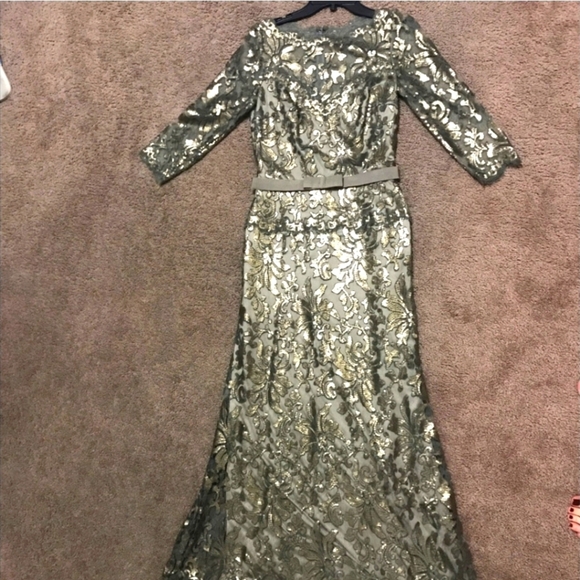 Tadashi gown - Picture 1 of 5